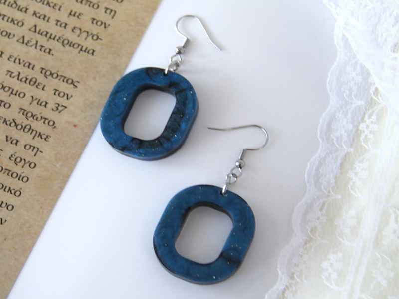 Σκουλαρίκια "Midnight Sky" από Υγρό Γυαλί