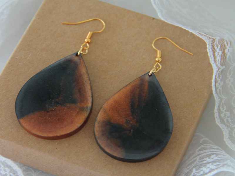 Σκουλαρίκια Ρητίνης με Ατσάλινο Κούμπωμα Fire Light - Εικόνα 2